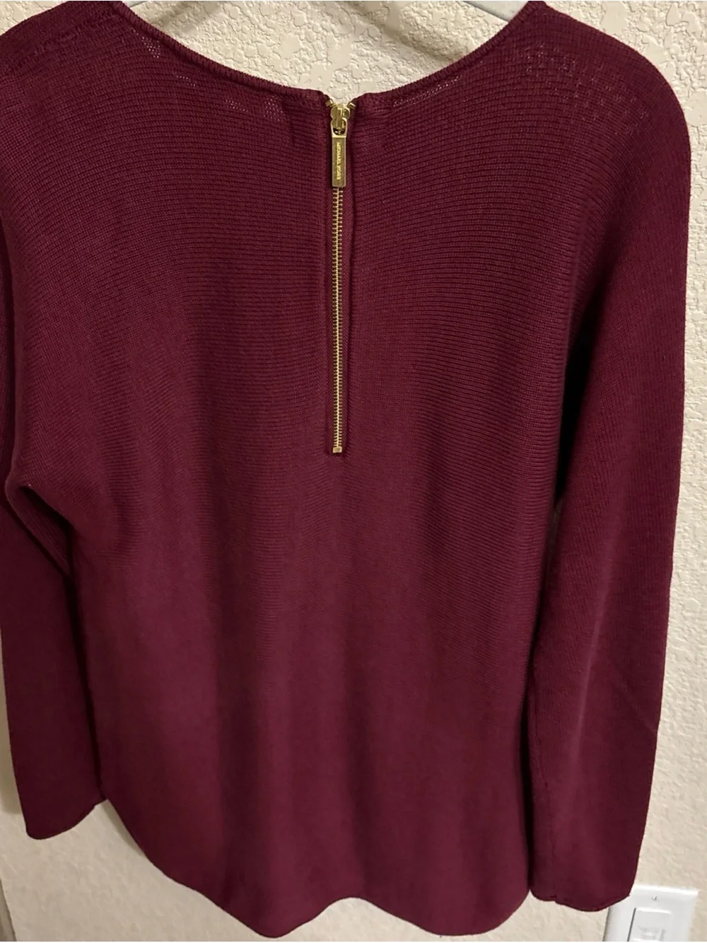 Michael Kors Women’s Maroon Knit Crewneck Pullover Sweater S Back Zipper